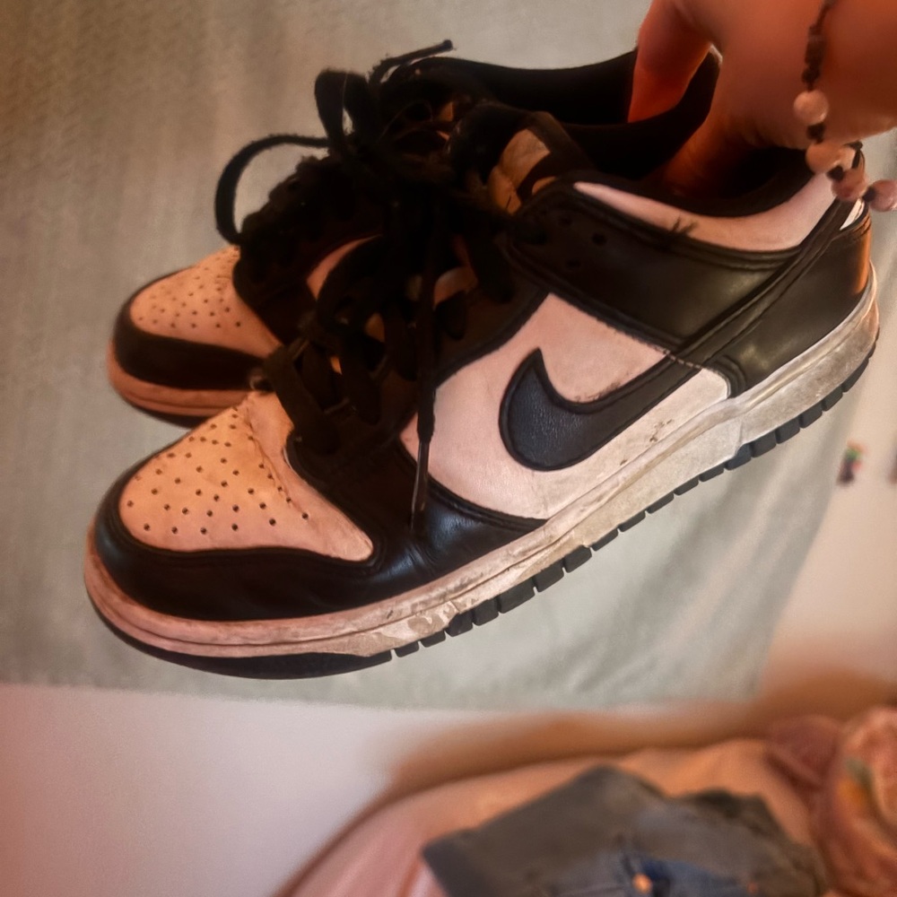 Nike Black and White Women's Shoes